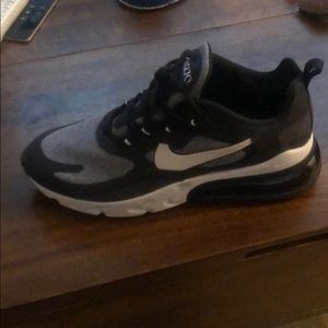Brand new nike sneakers
